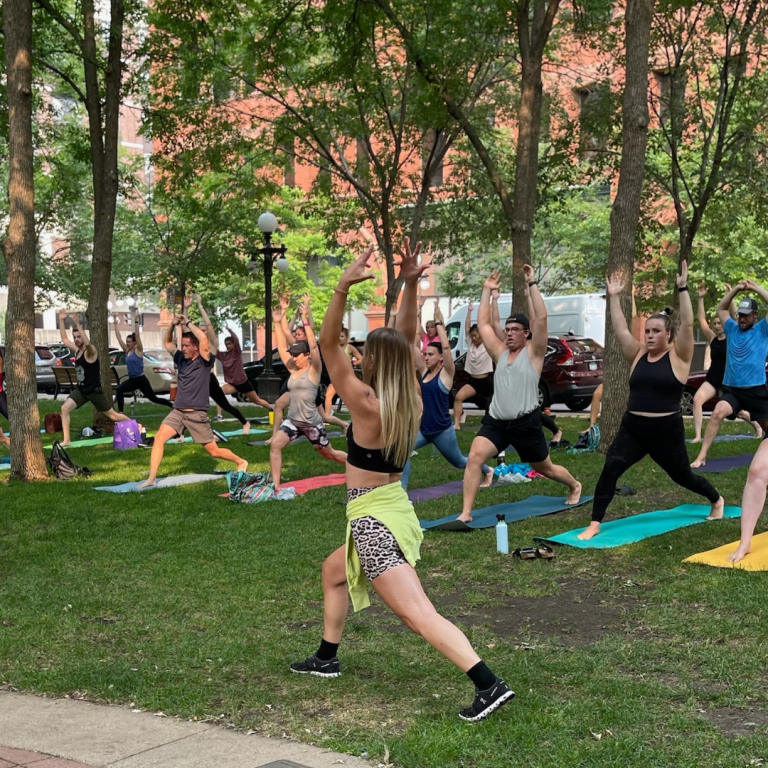 free-outdoor-class-at-mears-park-alchemy